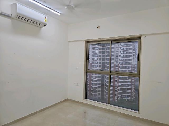 2 BHK Apartment in Worli for resale Mumbai. The reference number is 19025720