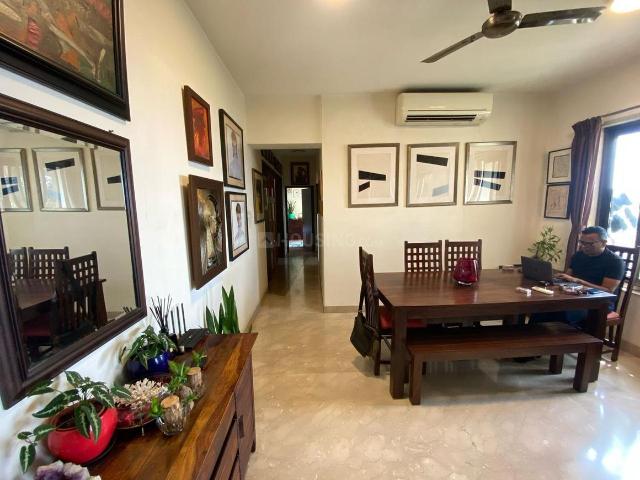 2 BHK Apartment in Worli for resale Mumbai. The reference number is 20016672