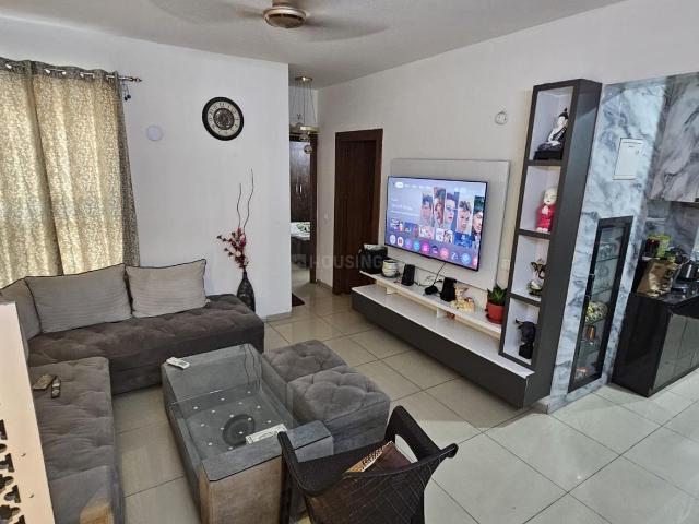 2 BHK Apartment in Wave City for rent Ghaziabad. The reference number is 17685750
