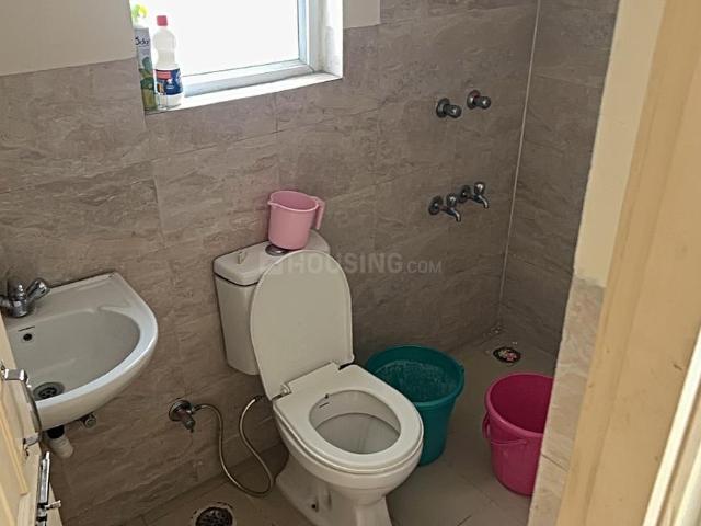 2 BHK Apartment in Wave City for rent Ghaziabad. The reference number is 19655076