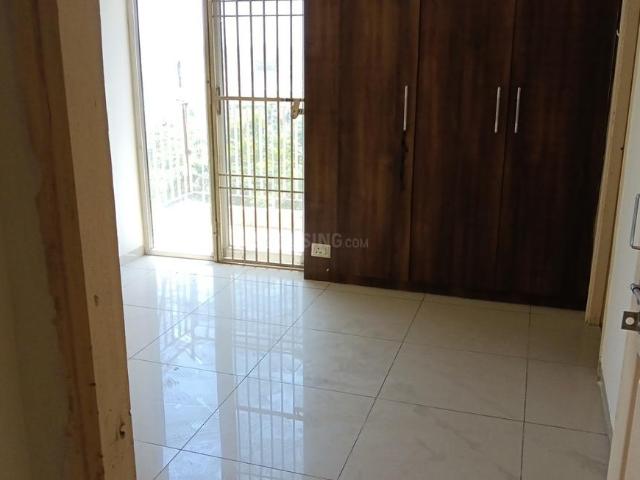 2 BHK Apartment in Wave City for rent Ghaziabad. The reference number is 20030147