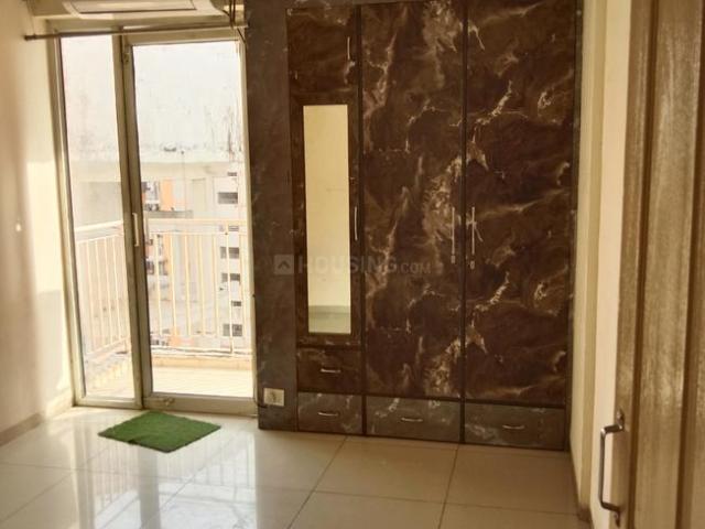 2 BHK Apartment in Wave City for rent Ghaziabad. The reference number is 20129568