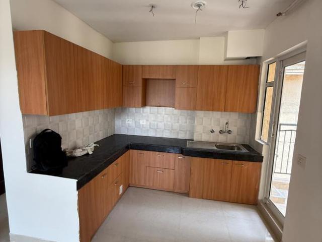 2 BHK Apartment in Wave City for rent Ghaziabad. The reference number is 20467960