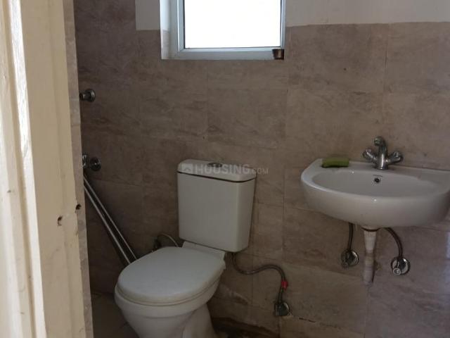 2 BHK Apartment in Wave City for rent Ghaziabad. The reference number is 20543565