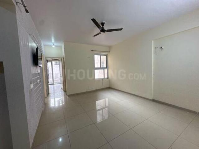 2 BHK Apartment in Wave City for resale Ghaziabad. The reference number is 19405440