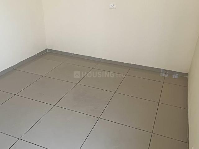 2 BHK Apartment in Wave City for resale Ghaziabad. The reference number is 20144060