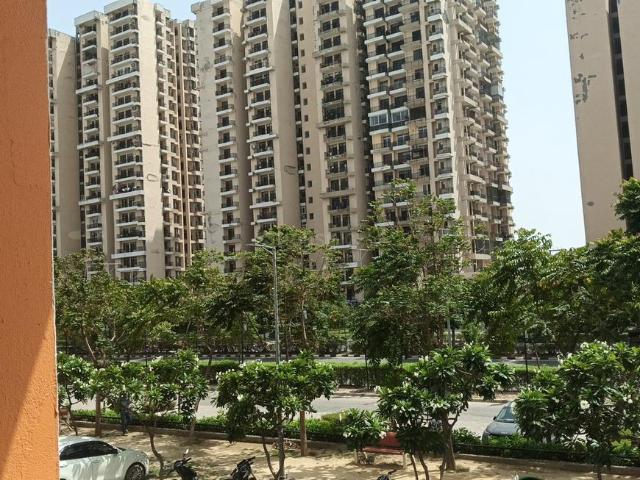 2 BHK Apartment in Wave City for resale Ghaziabad. The reference number is 20475140