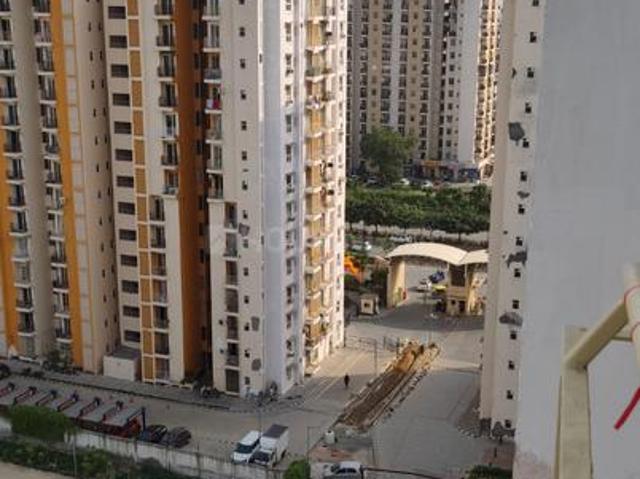 2 BHK Apartment in Wave City for resale Ghaziabad. The reference number is 20500988