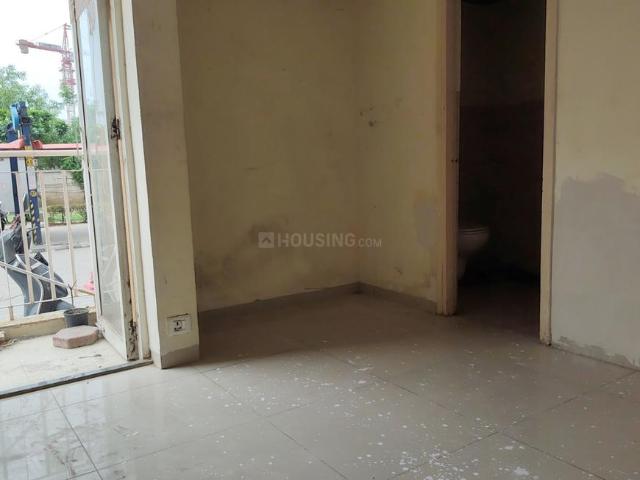 2 BHK Apartment in Wave City for resale Ghaziabad. The reference number is 20597264