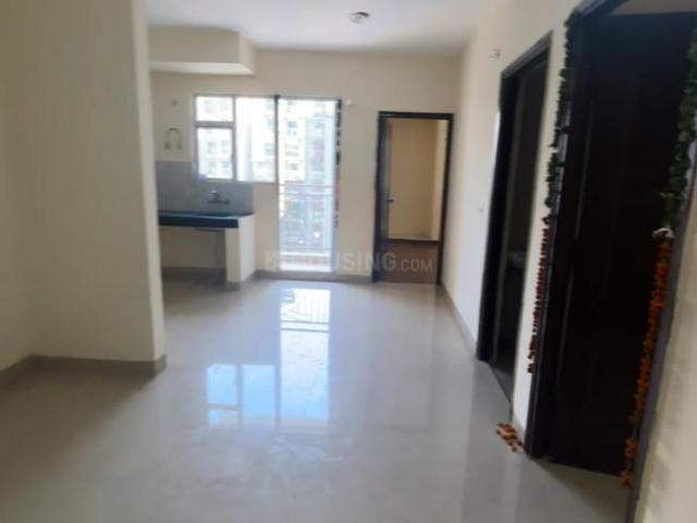 2 BHK Apartment in Wave City for resale Ghaziabad. The reference number is 20626674