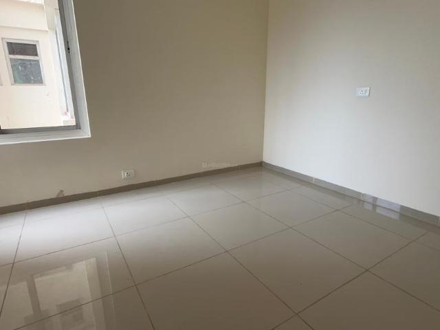 2 BHK Apartment in Wave City for resale Ghaziabad. The reference number is 20895770