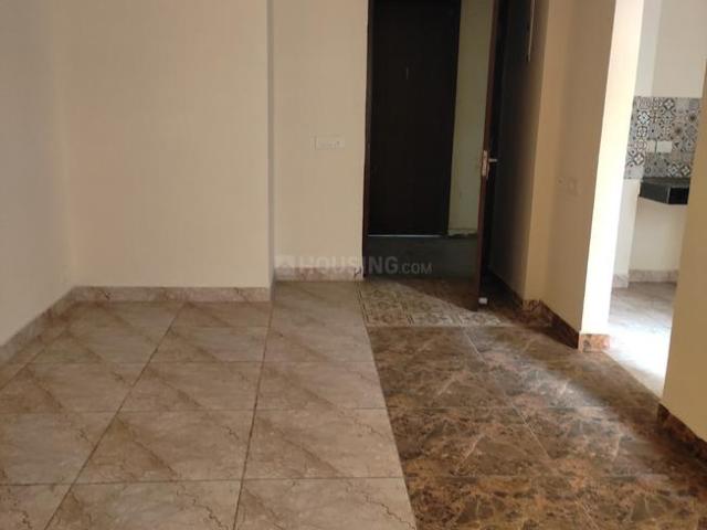 2 BHK Apartment in Wave City for resale Ghaziabad. The reference number is 19308776