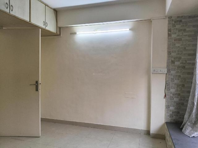 2 BHK Apartment in Wadala East for resale Mumbai. The reference number is 16974694