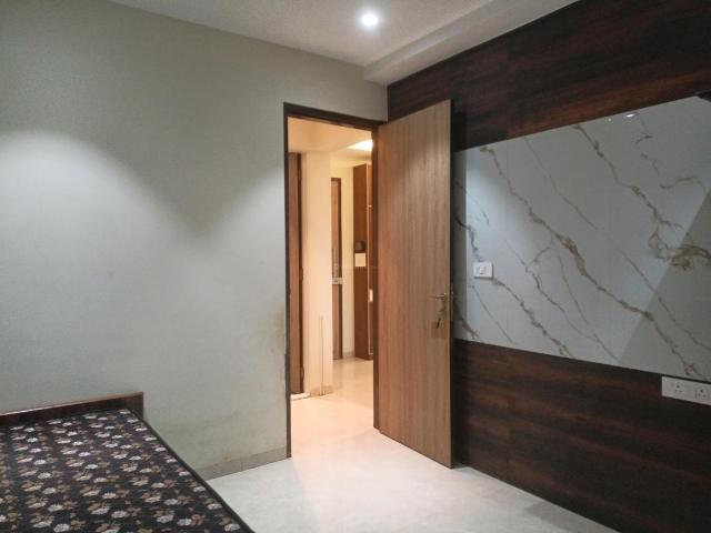 2 BHK Apartment in Wadala for resale Mumbai. The reference number is 20174336