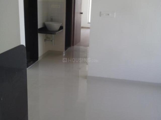 2 BHK Apartment in Wakad for rent Pune. The reference number is 18393028