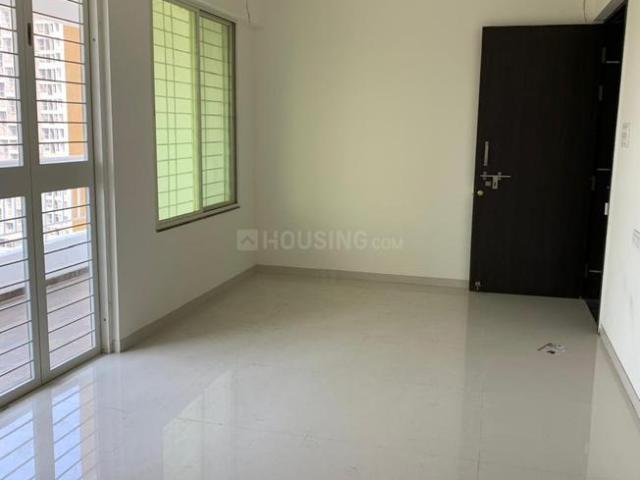 2 BHK Apartment in Wakad for rent Pune. The reference number is 20013121