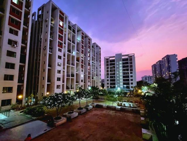 2 BHK Apartment in Wakad for rent Pune. The reference number is 20654639