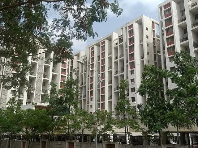 2 BHK Apartment in Wakad for resale Pune. The reference number is 20587376