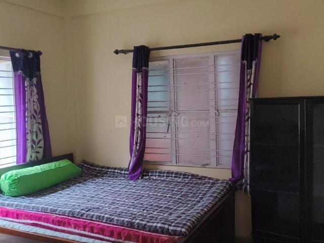 2 BHK Apartment in Tollygunge for rent Kolkata. The reference number is 15304854