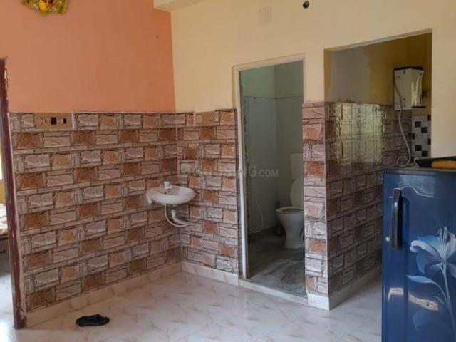 2 BHK Apartment in Tollygunge for rent Kolkata. The reference number is 20294040