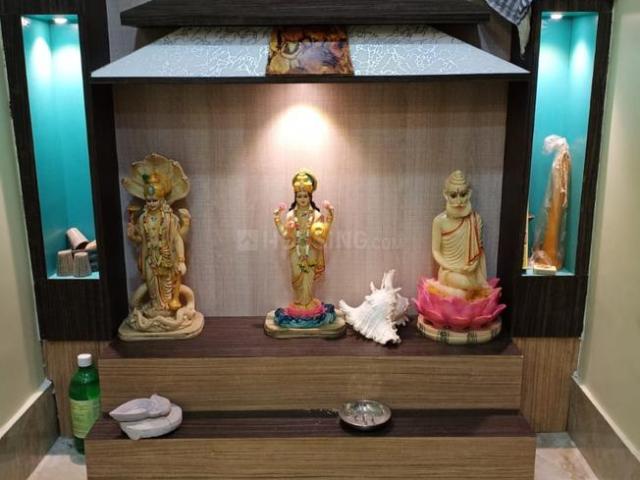 2 BHK Apartment in Tollygunge for rent Kolkata. The reference number is 20927445