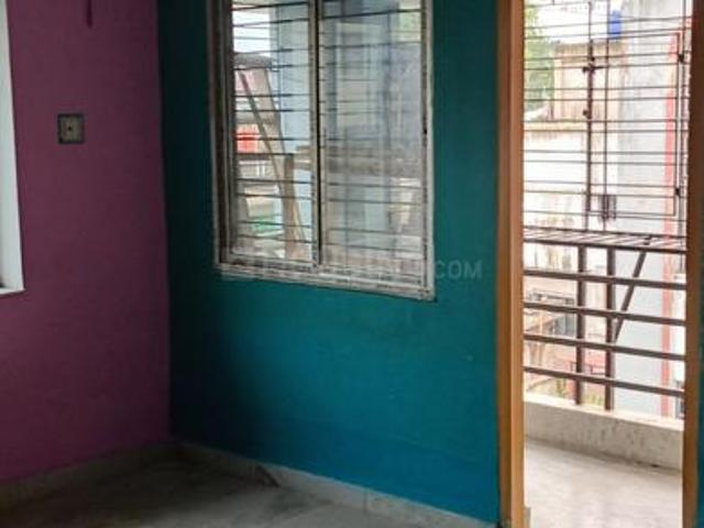 2 BHK Apartment in Tollygunge for resale Kolkata. The reference number is 17806986