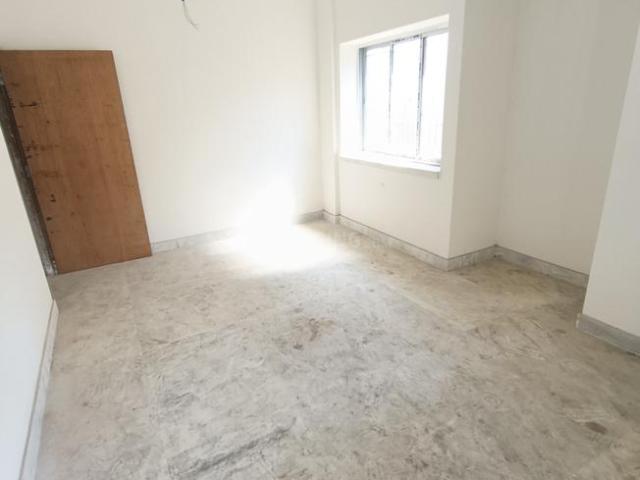 2 BHK Apartment in Tollygunge for resale Kolkata. The reference number is 19645777