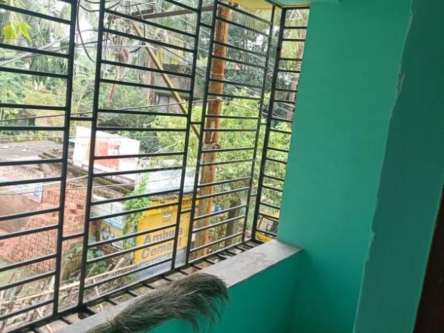 2 BHK Apartment in Tollygunge for resale Kolkata. The reference number is 19670793