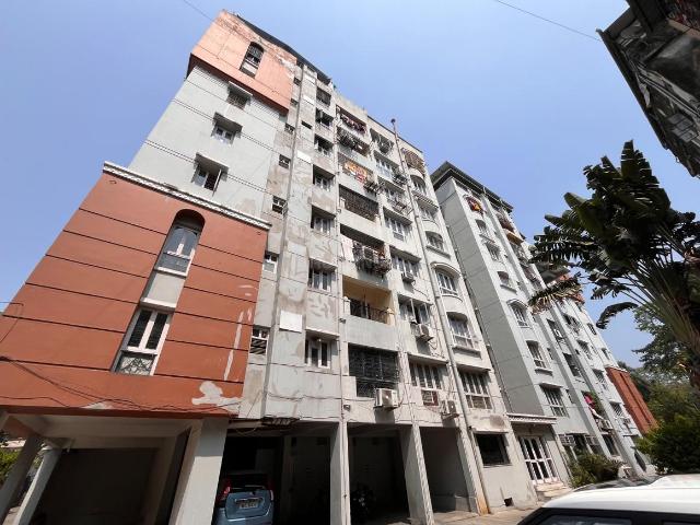 2 BHK Apartment in Tollygunge for resale Kolkata. The reference number is 19723605