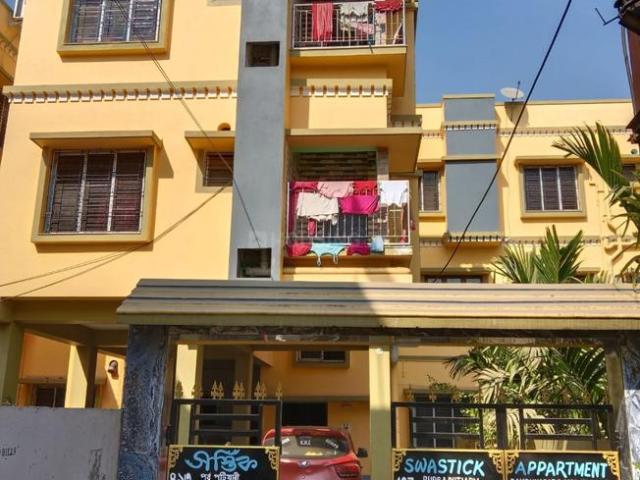 2 BHK Apartment in Tollygunge for resale Kolkata. The reference number is 19774968