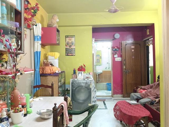2 BHK Apartment in Tollygunge for resale Kolkata. The reference number is 20090181