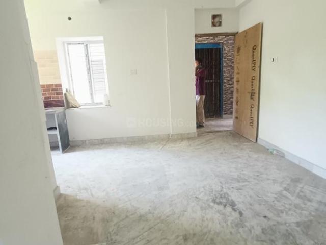 2 BHK Apartment in Tollygunge for resale Kolkata. The reference number is 20268795