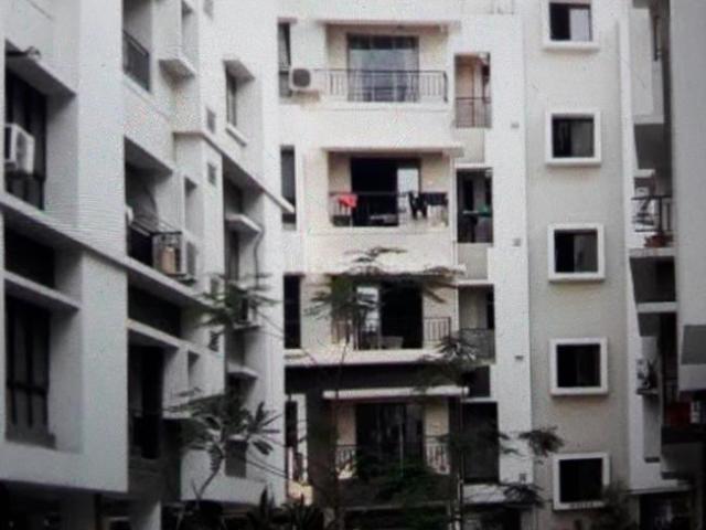 2 BHK Apartment in Topsia for resale Kolkata. The reference number is 19838396