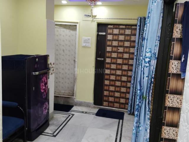 2 BHK Apartment in Topsia for resale Kolkata. The reference number is 20203567