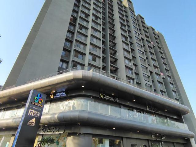 2 BHK Apartment in Tathawade for rent Pune. The reference number is 20460374