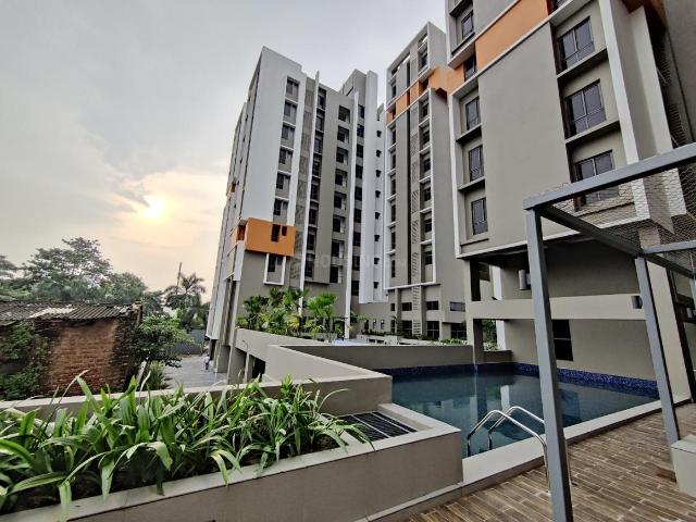 2 BHK Apartment in Tangra for rent Kolkata. The reference number is 16346367