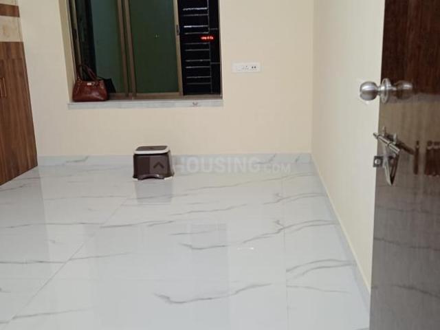2 BHK Apartment in Tangra for rent Kolkata. The reference number is 18905088