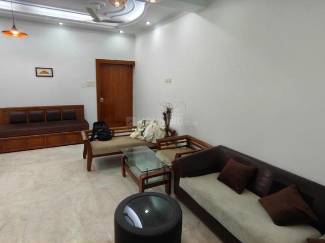 2 BHK Apartment in Tangra for rent Kolkata. The reference number is 19682653