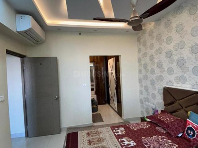 2 BHK Apartment in Tangra for rent Kolkata. The reference number is 20644394