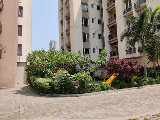 2 BHK Apartment in Tangra for rent Kolkata. The reference number is 20101485