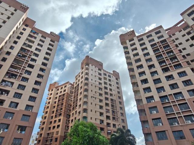 2 BHK Apartment in Tangra for resale Central Kolkata. The reference number is 16918283