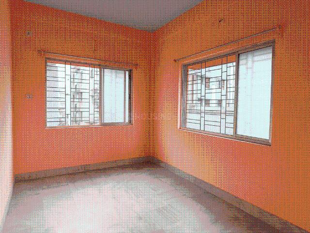 2 BHK Apartment in Tangra for resale Kolkata. The reference number is 17794253