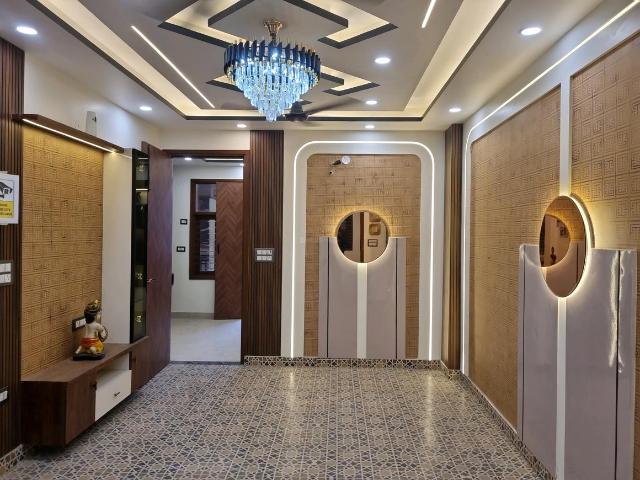 2 BHK Apartment in Tara Nagar for resale New Delhi. The reference number is 20496789