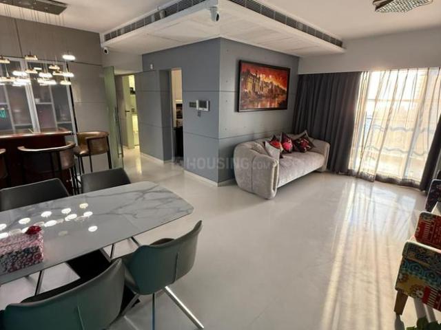 2 BHK Apartment in Tardeo for rent Mumbai. The reference number is 20011068