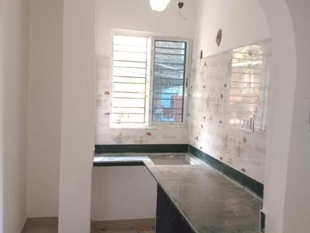 2 BHK Apartment in Teghoria for resale Kolkata. The reference number is 20688458