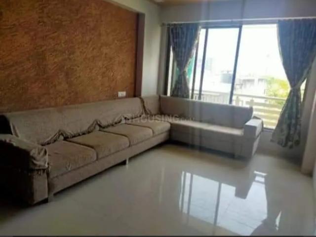 2 BHK Apartment in Thaltej for rent Ahmedabad. The reference number is 17188225