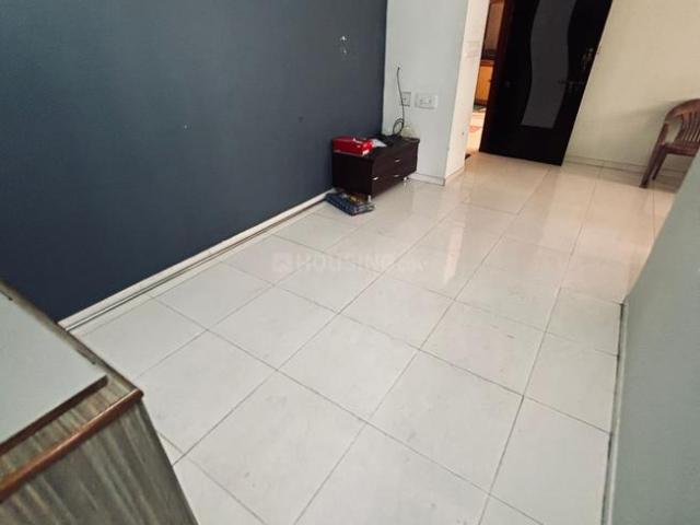 2 BHK Apartment in Thaltej for rent Ahmedabad. The reference number is 19968119