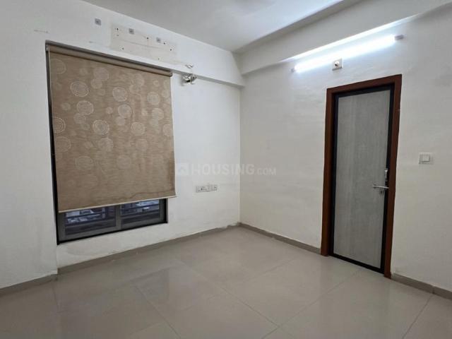 2 BHK Apartment in Thaltej for rent Ahmedabad. The reference number is 20463536