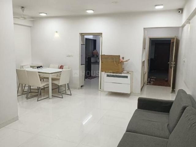 2 BHK Apartment in Thaltej for rent Ahmedabad. The reference number is 20753016