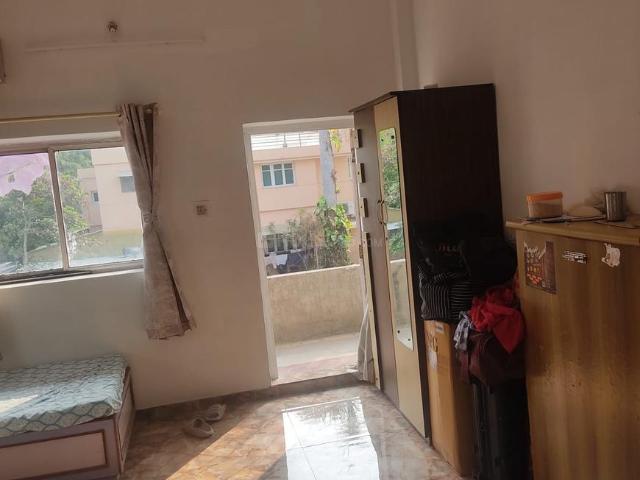 2 BHK Apartment in Thaltej for rent Ahmedabad. The reference number is 20315096